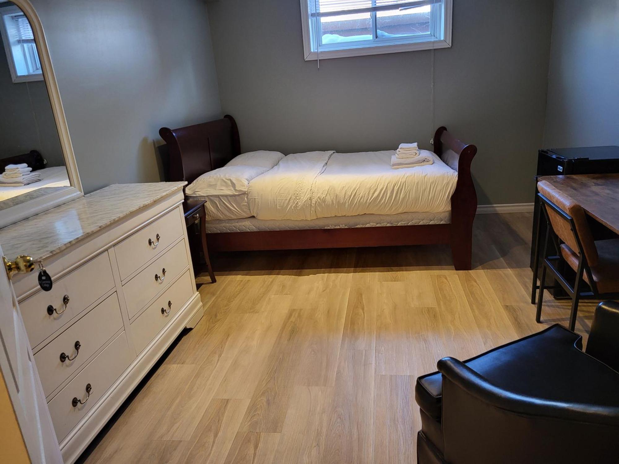 Main Suite Kingston Dış mekan fotoğraf